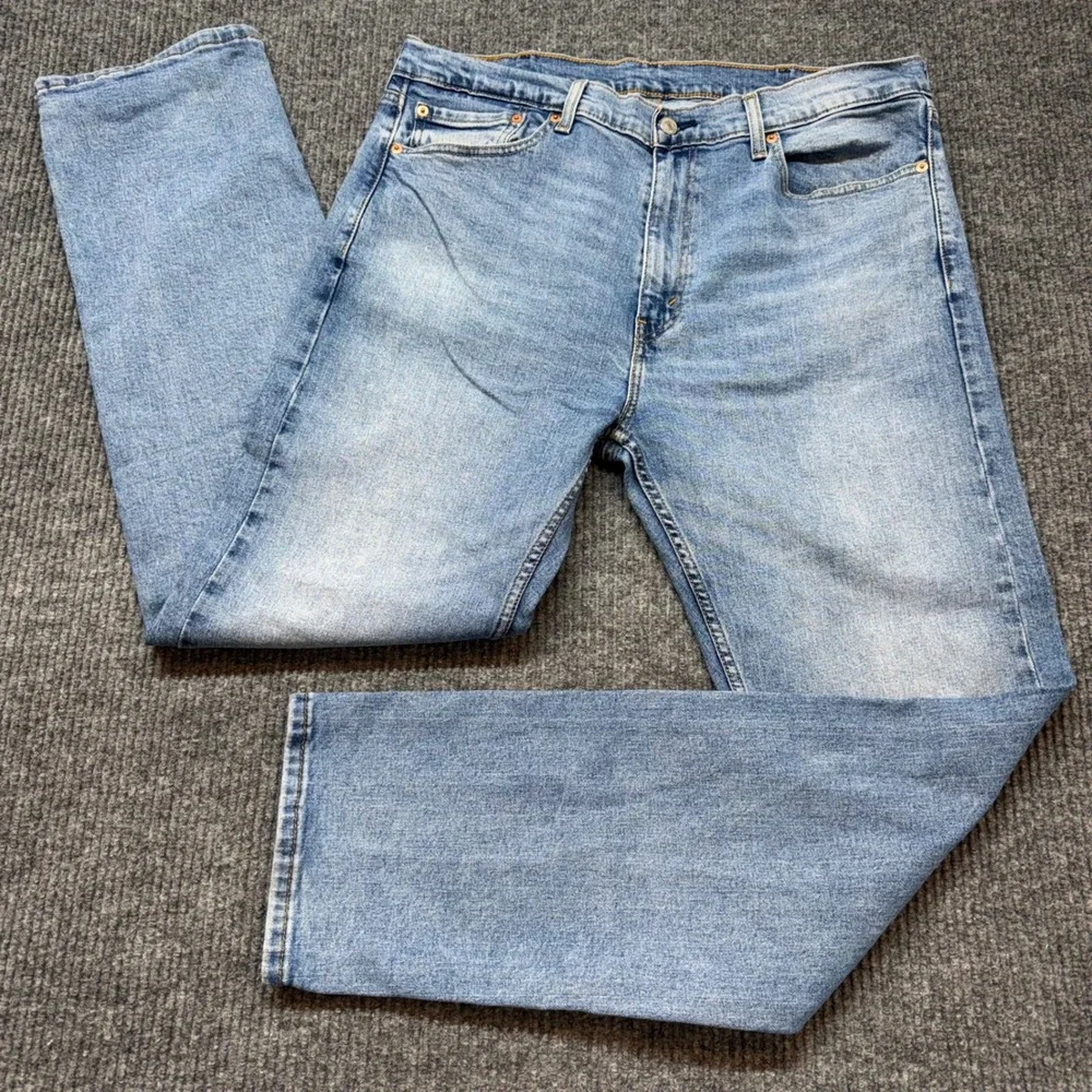 Levi's 505 38x34 Regular Fit Straight Leg‎ Jeans Medium Wash Classic Denim